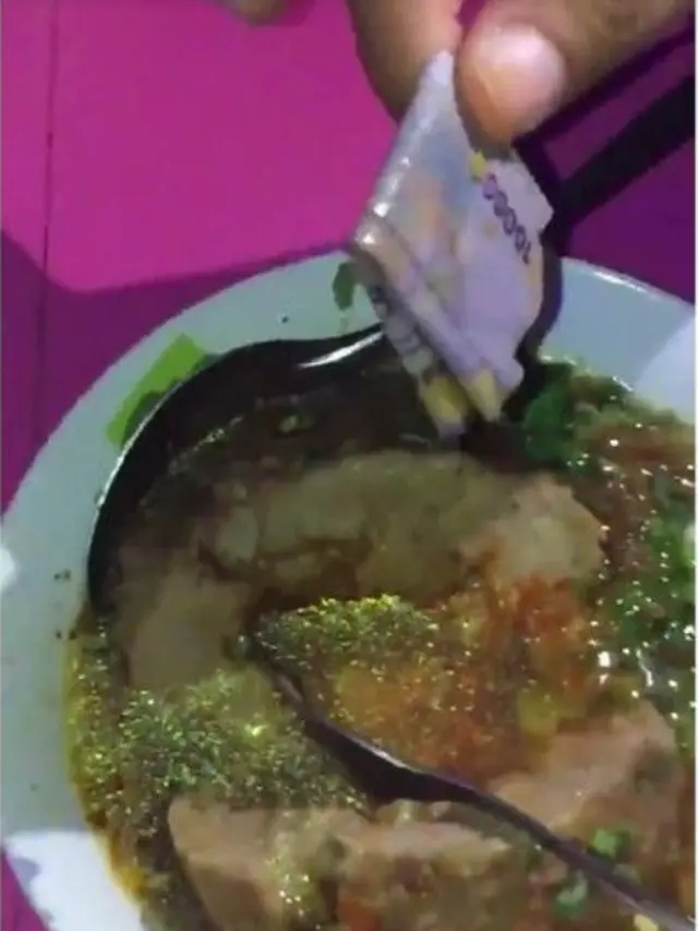 6 Potret Bakso Hadiah Uang Ini Bikin Kaget, Langsung Dapat Cashback