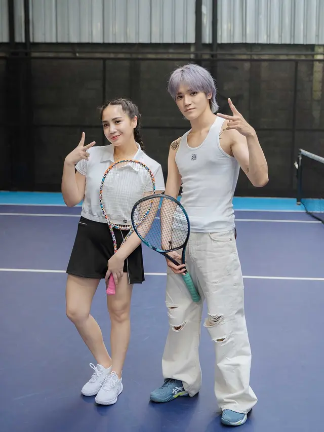 Nagita Slavina dan Taeyong NCT. (Instagram/ raffinagita1717)