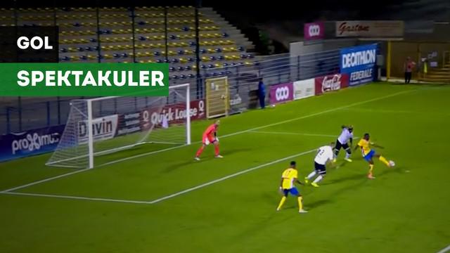 Pemain Union SG, Youssuf Niakate, mencetak gol indah yang tak kalah dari Zlatan Ibrahimovic di Divisi Utama Liga Belgia.