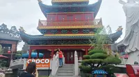 Sambut Imlek 2023 di Old Shanghai, Bisa Nikmati Pemandangan dari Pagoda dan Foto di Singgasana Raja. (Geiska Vatikan Isdy).