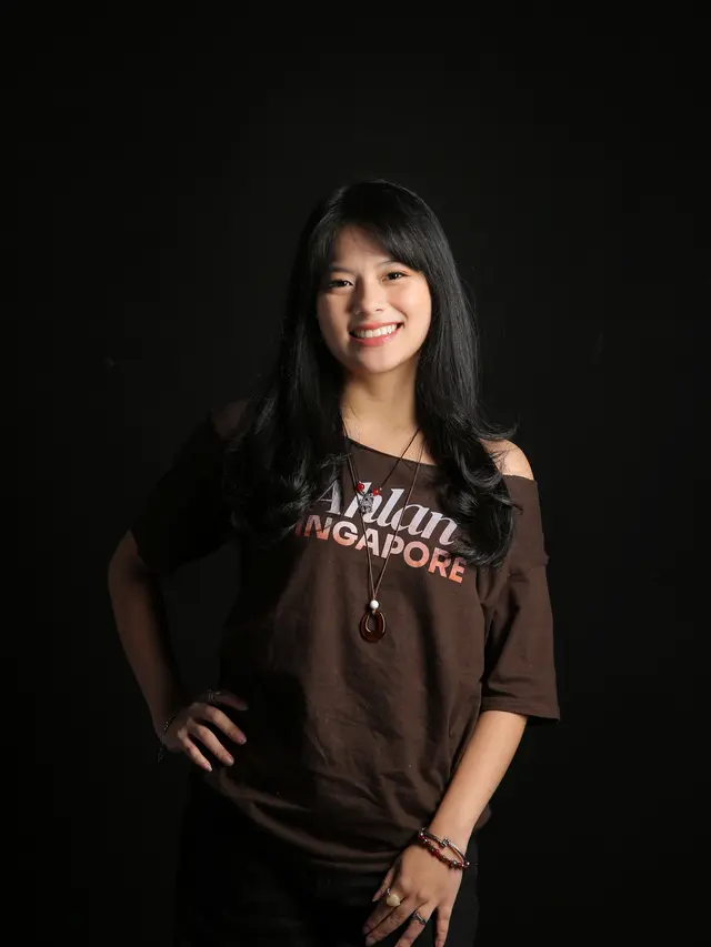 Dwynna Win sebagai Vanessa dalam film Ahlan Singapore. (Foto: Dok. MD Pictures)