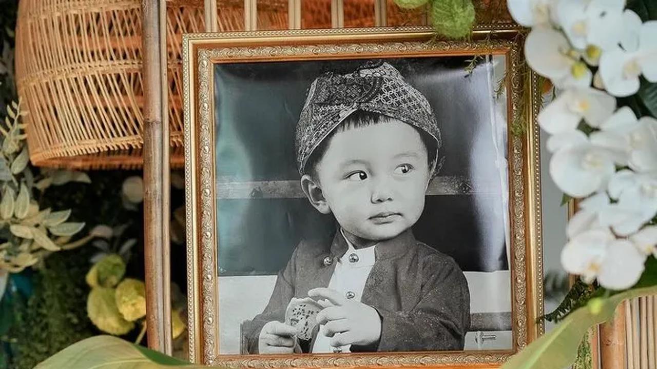 Ada juga yang memuji konsep ulang tahun Timo yang dibuat Chef Arnold dan sang istri. Konsepnya dinilai beda.<br>