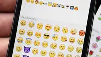 Dalam penelitian, orang yang sering menggunakan emoji saat chatting ternyata memiliki kehidupan seks yang lebih aktif.