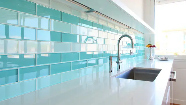 Material Backsplash Dapur