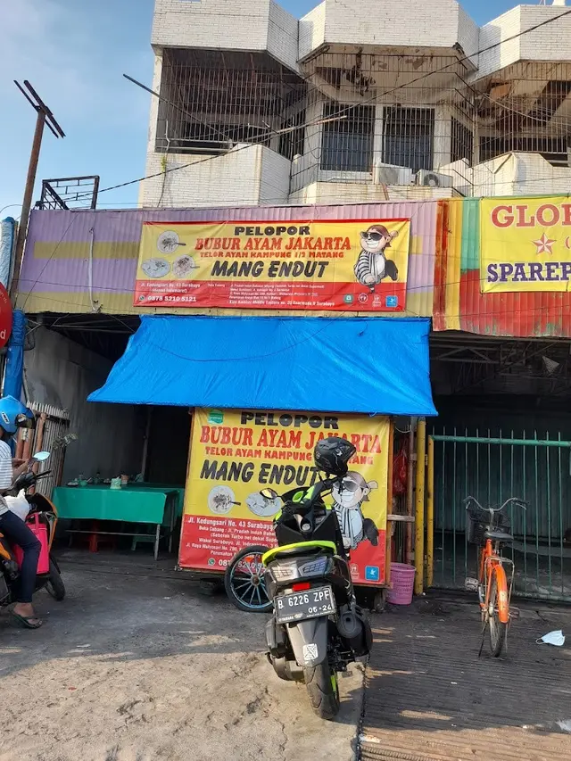 Rekomendasi Tempat Makan yang Buka 24 Jam di Surabaya