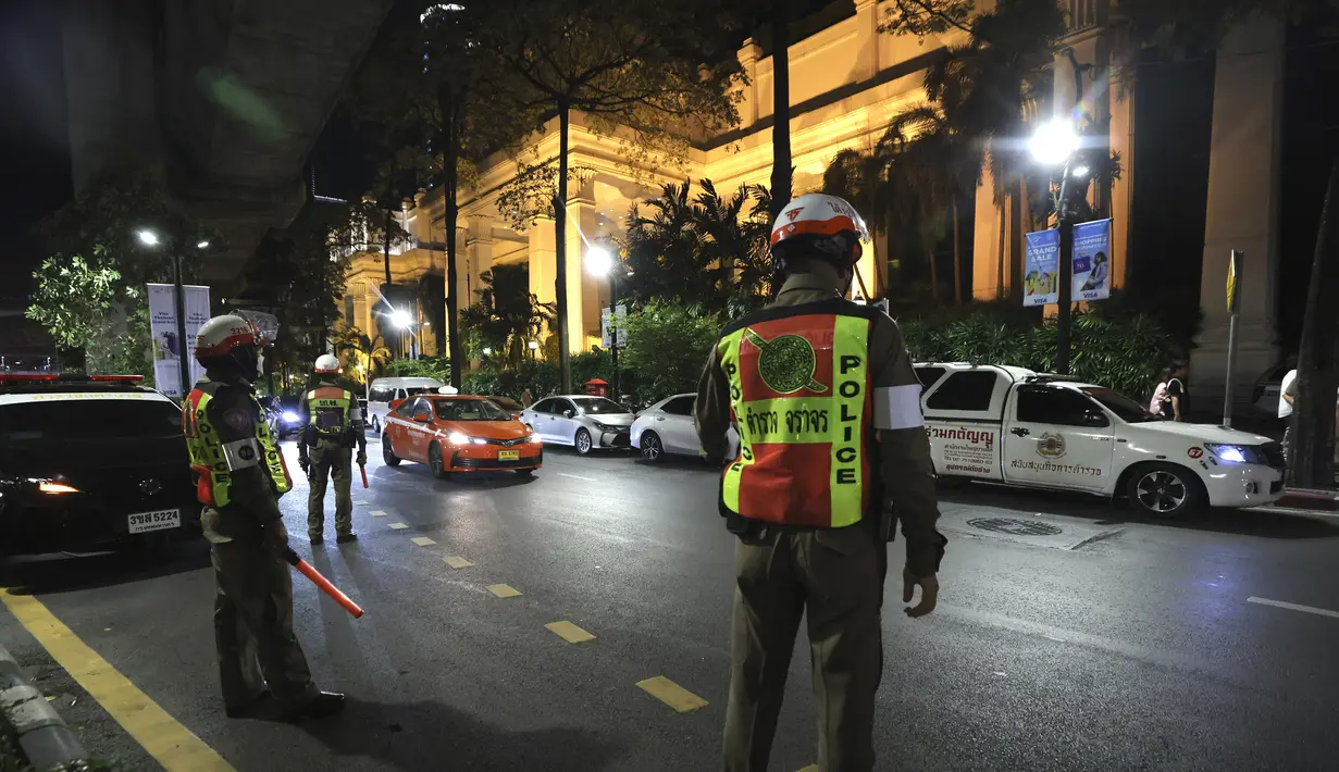 <p>Kepolisian setempat tidak memberikan rincian lebih lanjut terkait kematian enam warga Vietnam itu. (AP Photo/Chatkla Samnaingjam)</p>