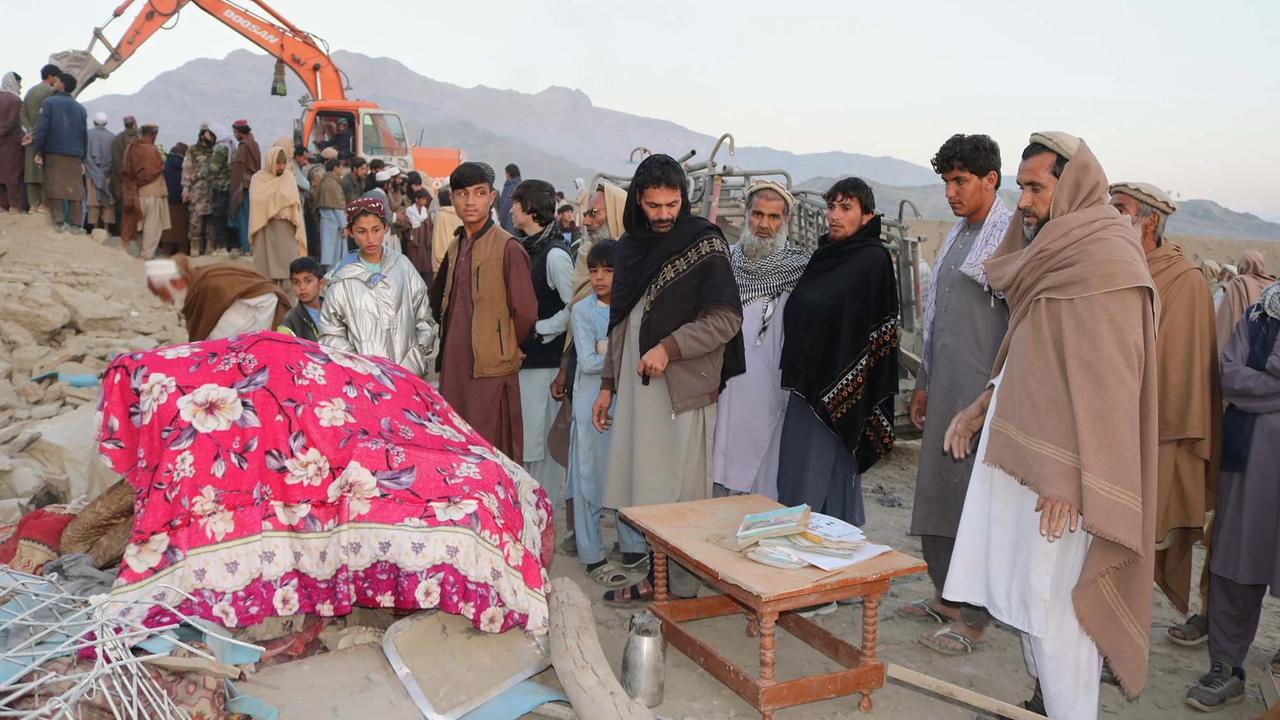 FOTO: Sedikitnya 17 Tewas dalam Serangan Lintas Batas Pakistan di Afghanistan
