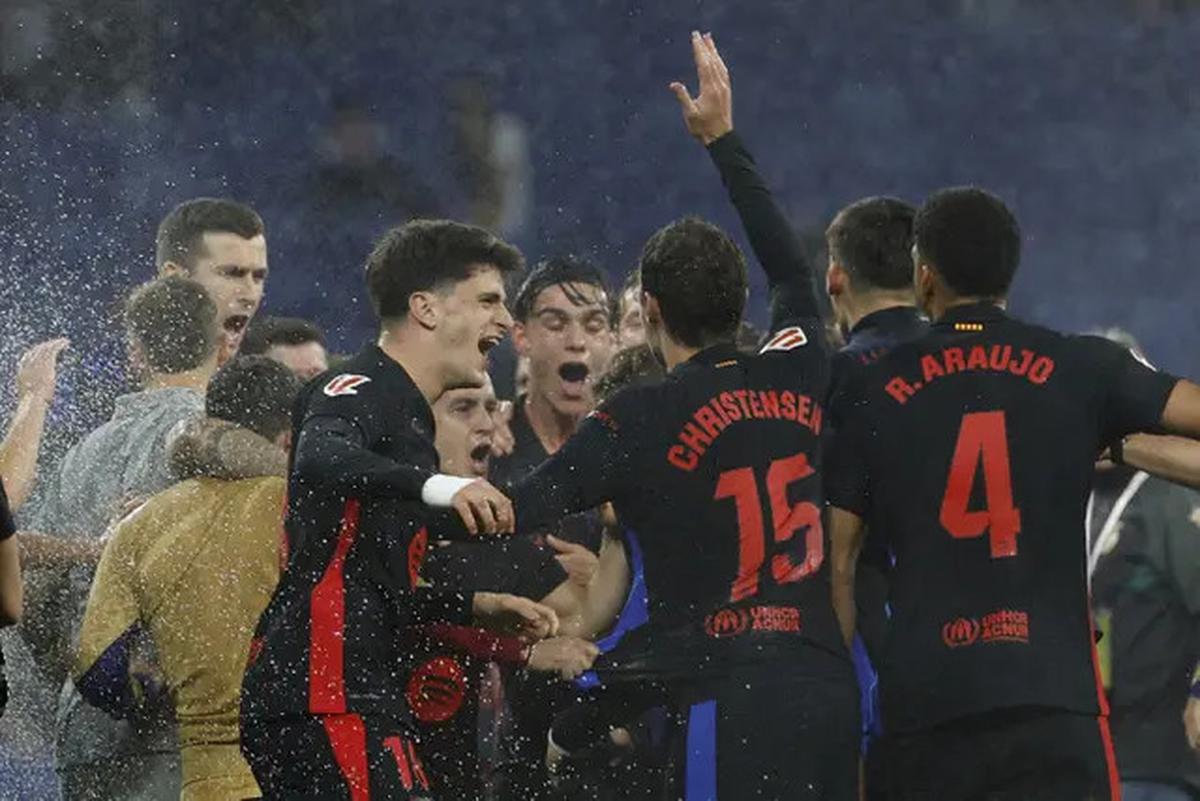 Hansi Flick, si Gentleman! Tarik Pemain Barcelona demi Hindari Ricuh, Tuai Pujian Pelatih Espanyol