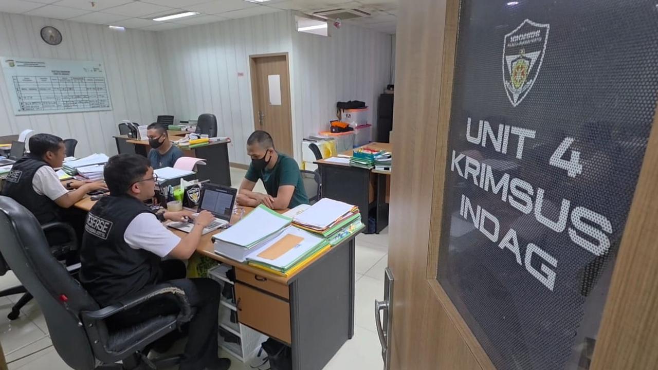 polres bandara soekarnp hatta tangkap pelaku pemalsu kartu pekerja migran