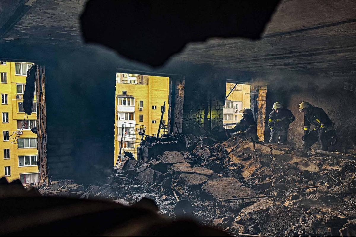 FOTO: Serangan Rusia di Kota Kharkiv Ukraina, Sedikitnya Lima Orang tewas