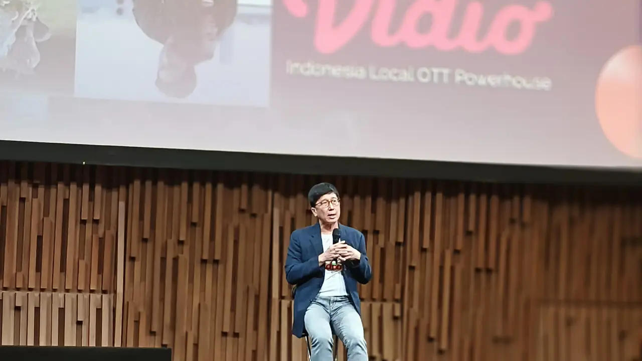 Managing Director Emtek, CEO SCM & Vidio Sutanto Hartono,