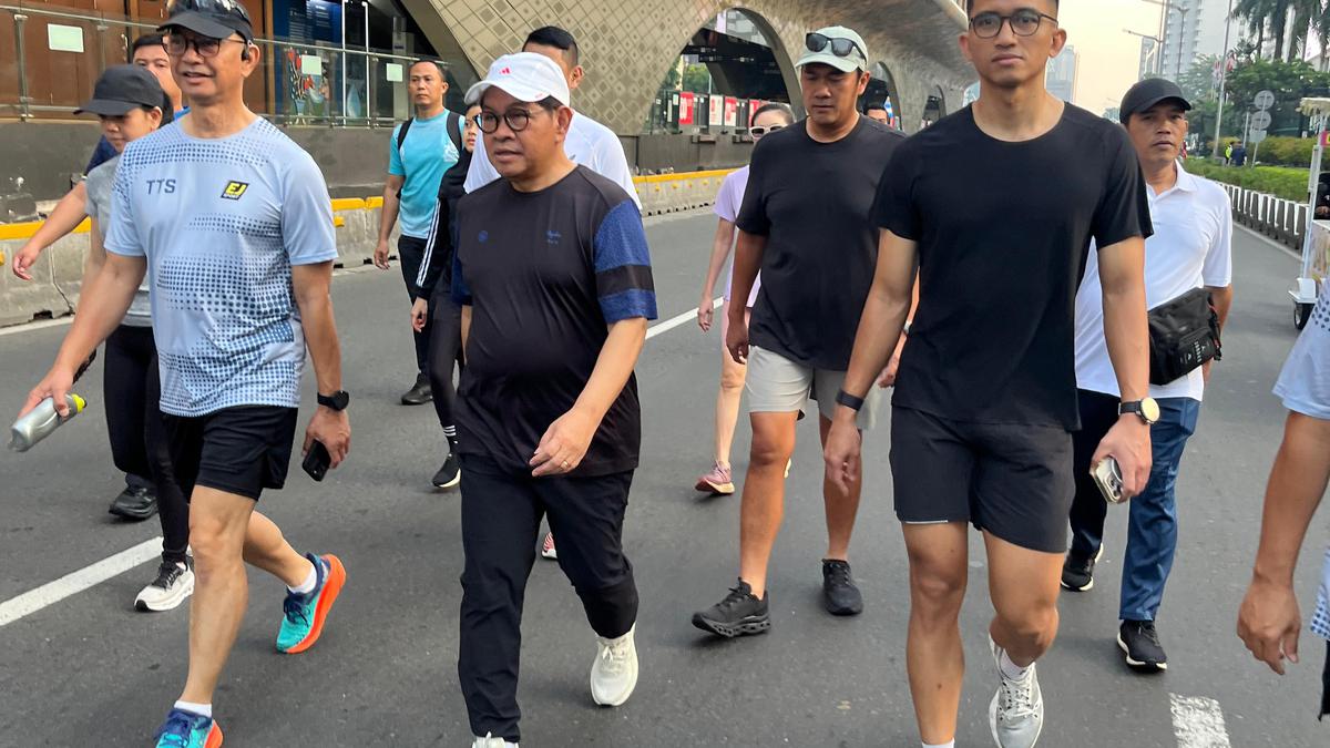 Nikmati Minggu Pagi Lari di CFD, Pramono Anung Ingin Tunjukkan Jakarta Kembali Normal