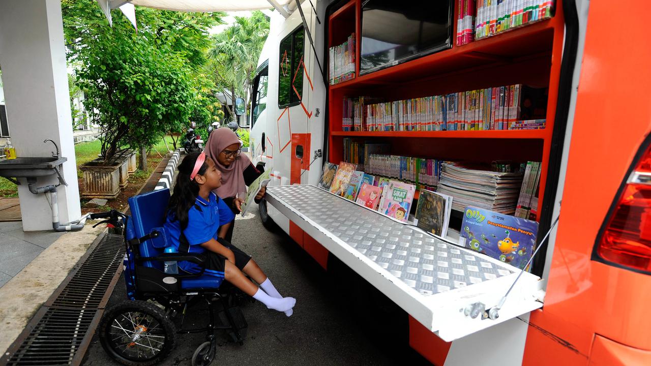 Penyandang difabel tingkatkan minat baca lewat perpustakaan keliling