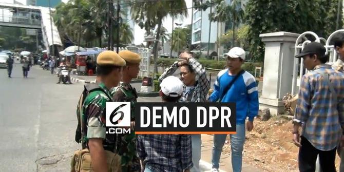 VIDEO: TNI Sweeping Pelajar yang Berencana Demo ke DPR