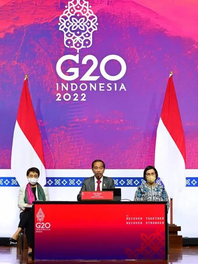 Respon Jokowi Terkait Batik yang Dihina saat KTT G20 oleh Netizen London