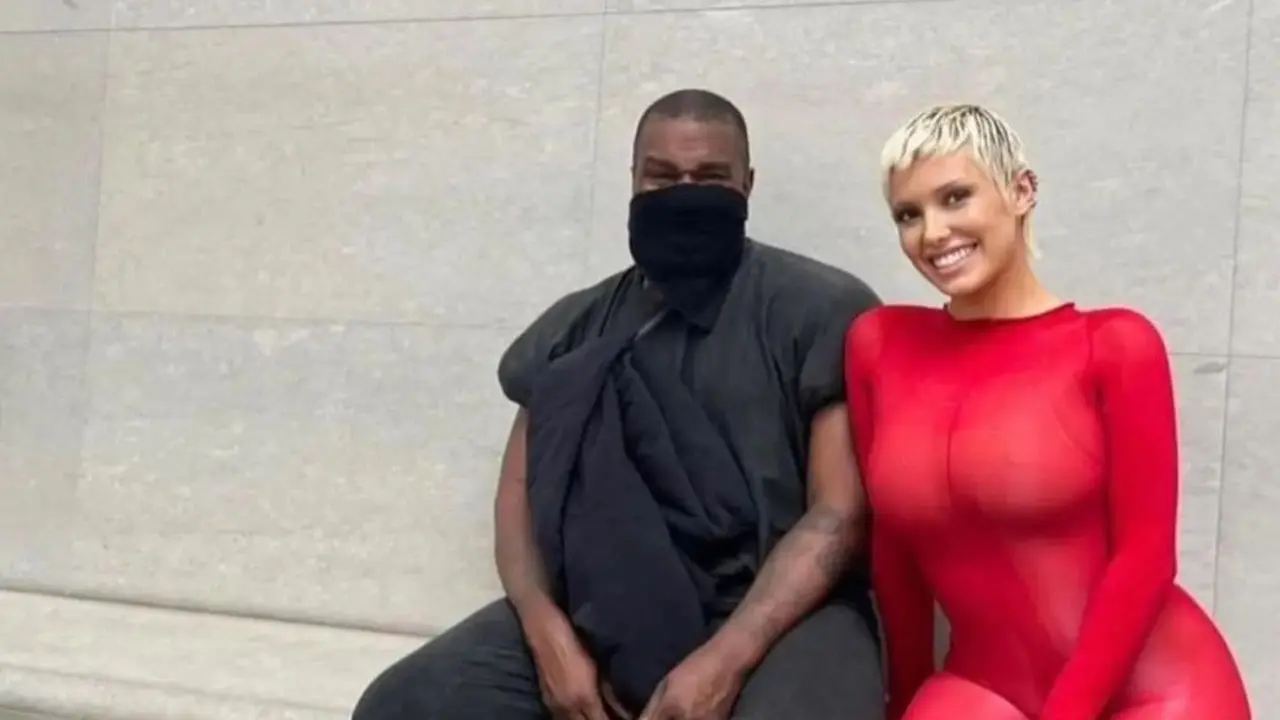 Bianca Censori dan Kanye West dok. Instagram @bianca.censori_official/https://www.instagram.com/p/Ct5Yp3xIAG1//Winda Syifa Sahira)