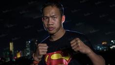 Saat berkunjung ke kantor redaksi Bola.com, Daud Yordan bercerita mengenai rencana pertandingan perebutan gelar Juara Dunia Tinju WBA serta sasana Tinju miliknya, Daud Yordan Boxing Club.