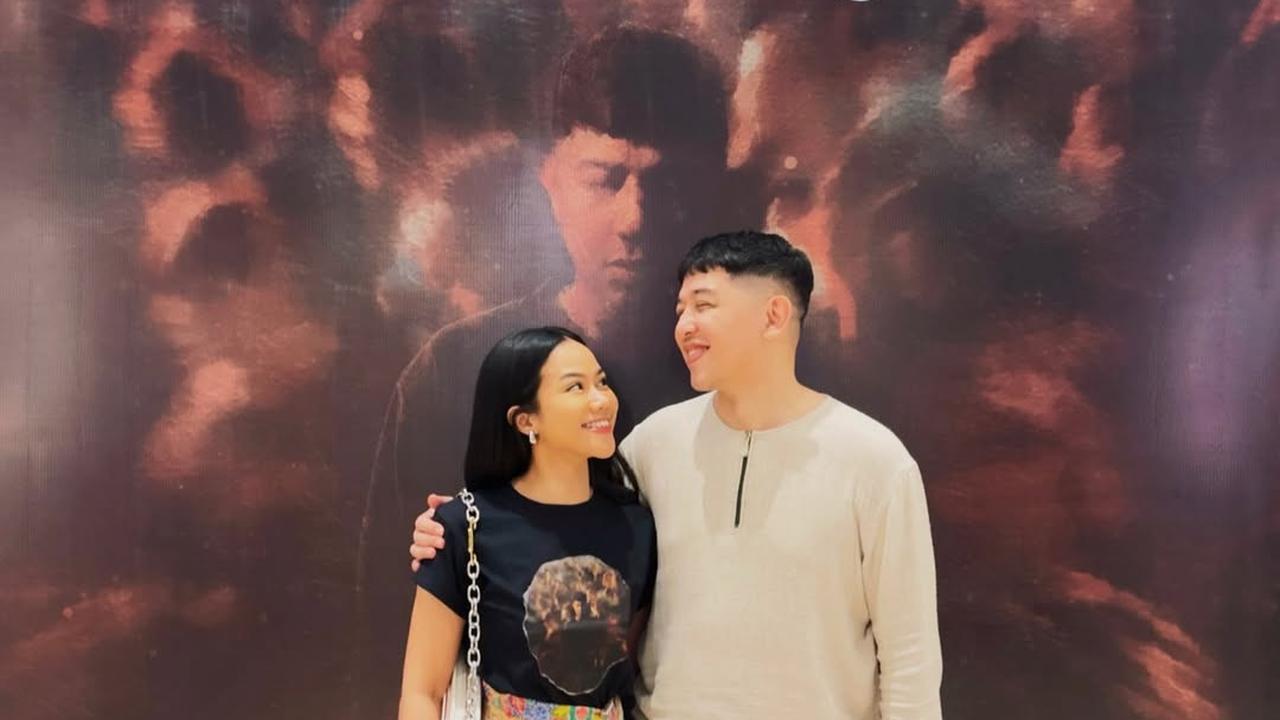 Cerita Yura Yunita tentang sang Ibu Sampai Salat Tahajud dan Berdoa agar sang Anak Jadi Fans Manchester United Seperti Donne Maula