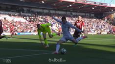 Berita video gol tendangan bebas indah Marcos Alonso saat Chelsea menang 3-1 atas Bournemouth. This video presented by BallBall.