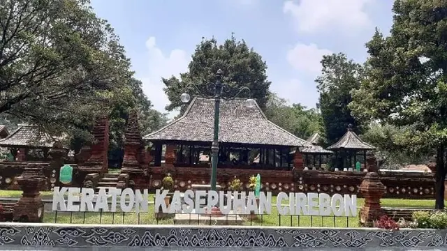 Cerita Filolog Cirebon Ungkap Tidak Ada Trah Sunan Gunung Jati di Keraton Kasepuhan Cirebon