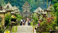 Bila Anda berkunjung ke Bali, jangan lupa singgahi tiga desa wisata berikut ini yang pasti membuat Anda kagum.