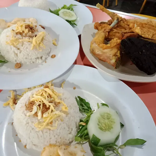 Rekomendasi Nasi Uduk di Surabaya