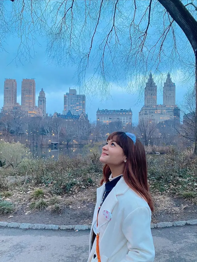 [Fimela] Potret terbaru Amel Carla