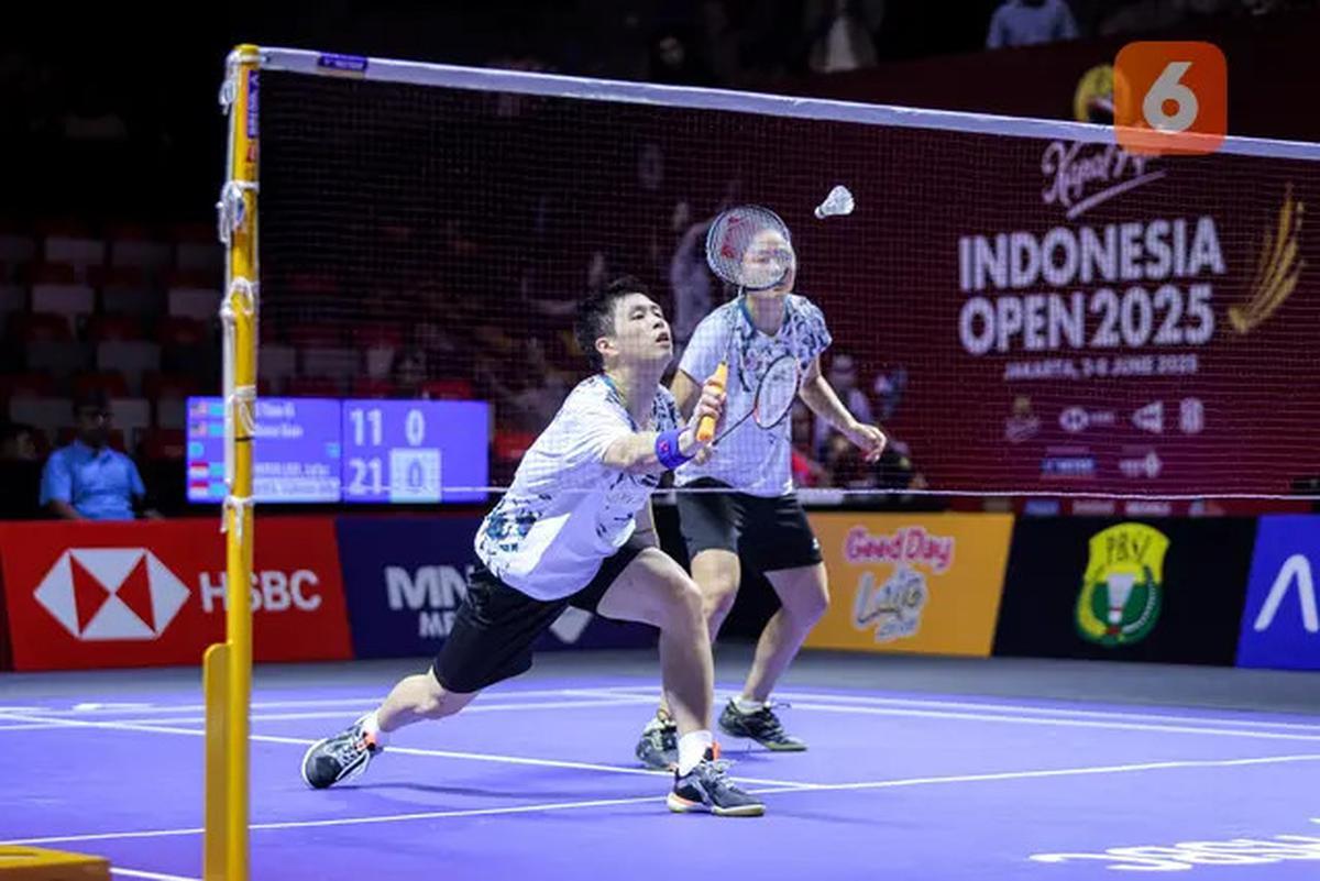 Foto: Debut Manis Felisha dan Jafar di Indonesia Open 2025, Menang Dua Gim Langsung
