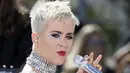 Tengah mencari tahu soal kelanjutan hubungan Pattinson dan FKA Twigs, muncul kabar mengejutkan soal aktor tampan ini yang tertangkap kamera sedang makan malam bersama dengan Katy Perry. (AFP/Valerie Macon)