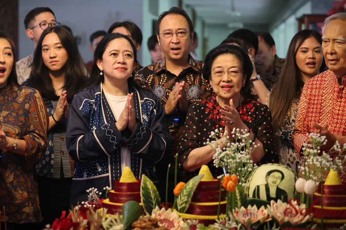 Perayaan HUT ke-78 tahun Presiden Kelima RI Megawati Soekarnoputri, digelar secara sederhana. Acara dihadiri keluarga inti dan sahabat-sahabatnya di Istana Batu Tulis, Bogor, Jawa Barat, Kamis (23/1/2025).