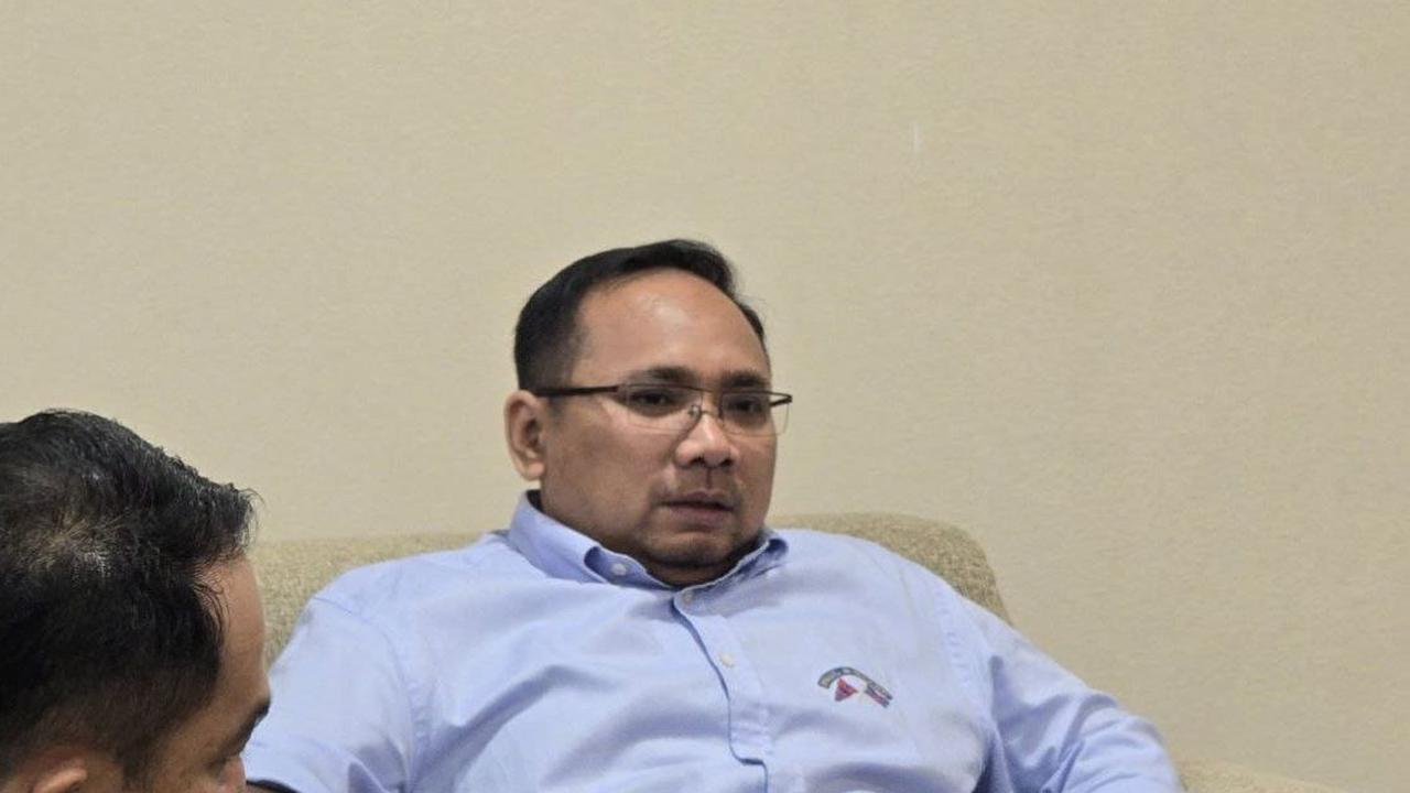 “Saya berangkat ke Saudi untuk melihat persiapan akhir layanan bagi jemaah haji Indonesia," kata  Yaqut di Jakarta, Senin (6/5) malam.<br>