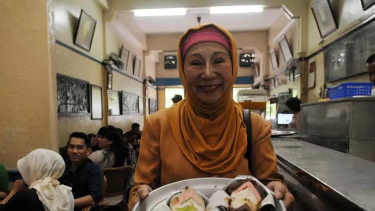Restoran Es Krim Ragusa Italia di Jl Veteran