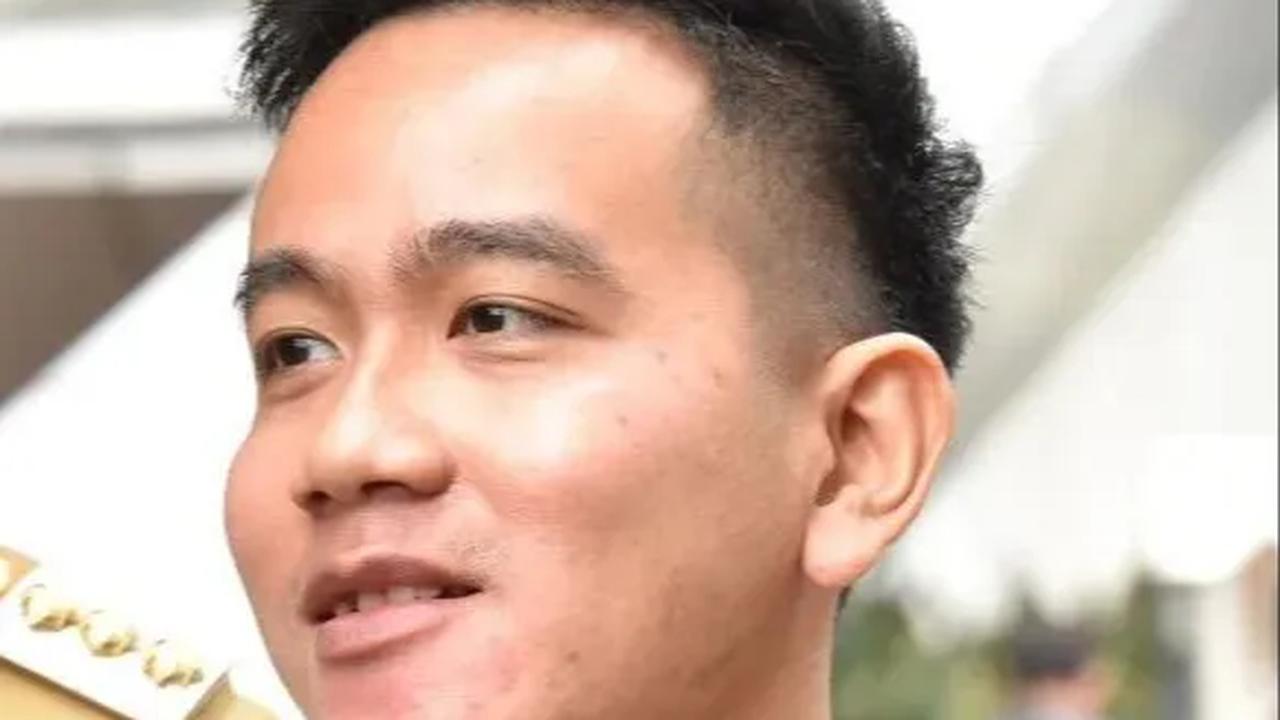 Jadi Cawapres Prabowo, Gibran Tak Perlu Lepas Jabatan Wali Kota Solo