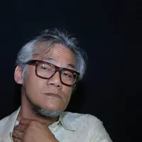 Aktor senior Tio Pakusadewo kembali diuji untuk berperan sebagai Presiden Soekarno. Demi peran dalam film yang berdurasi 78 menit itu, ia belajar selama tiga bulan. (Andy Masela/Bintang.com)