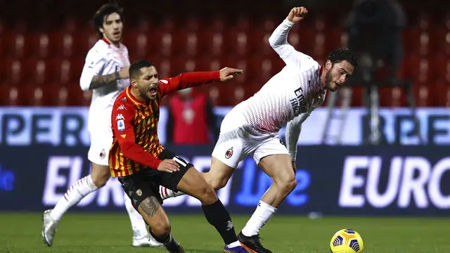 FOTO: Taklukkan Benevento, AC Milan Kembali Puncaki Klasemen Liga Italia