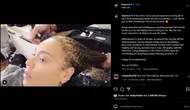 Tangkapan layar dari video di Instagram Beyonce yang menampilkan rambut naturalnya sedang dikeramas. (dok. Instagram @beyonce/https://www.instagram.com/reel/C6Dex5orHYi/?utm_source=ig_web_copy_link&igsh=MzRlODBiNWFlZA==/Rusmia Nely)