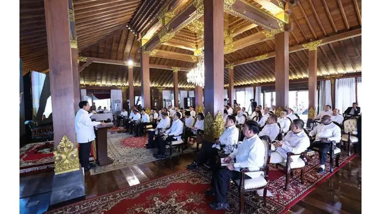 6 Potret Pembekalan Calon Menteri Prabowo di Hambalang, Raffi Ahmad Tak Terlihat