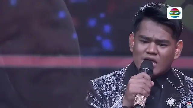 Penampilan Ferdi dalam D'Academy 7 Top 17 pada Selasa (23/9/2025). (dok. Indosiar)