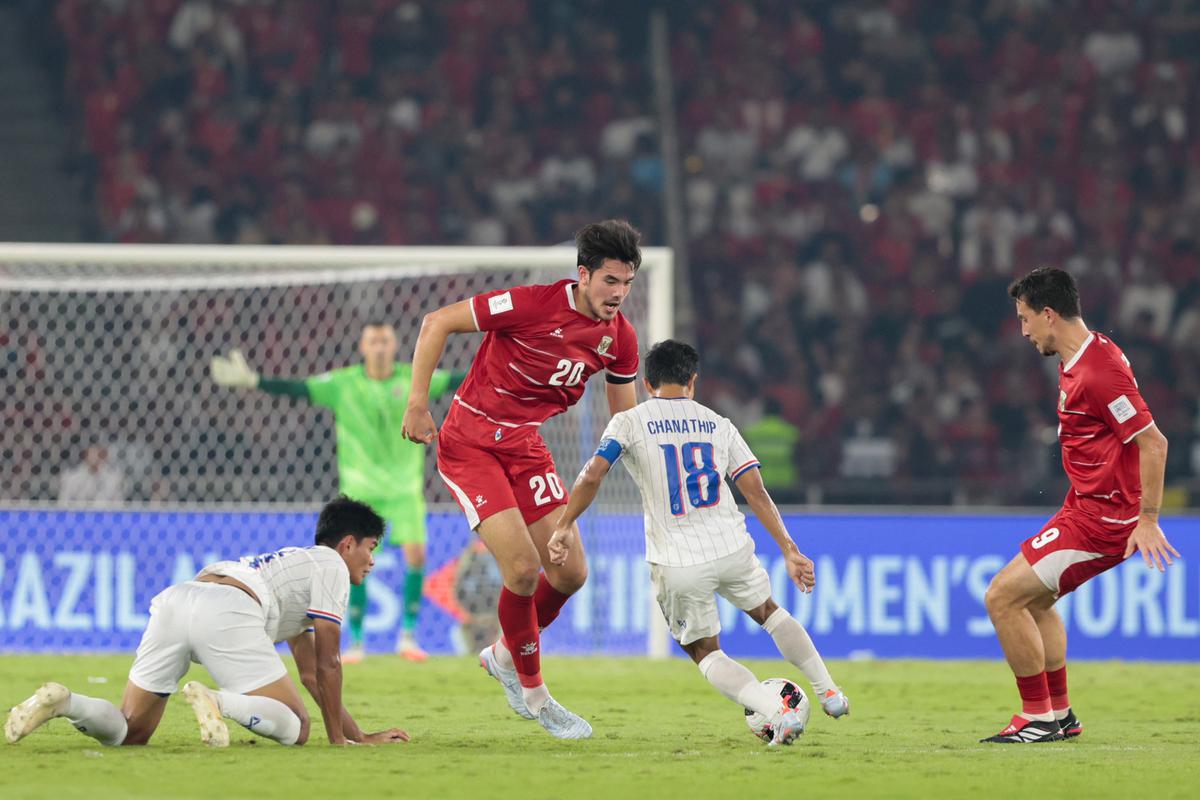 Timnas Indonesia Angkat Trofi FIFA ASEAN Cup 2026 di GBK