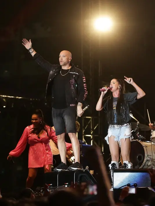 Grup Musik Aqua tampil di The 90's Festival 2019. (Bambang E Ros/Fimela.com)