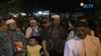 Pasutri Calon Haji Diarak Warga ke Pendopo Kabupaten Pemalang