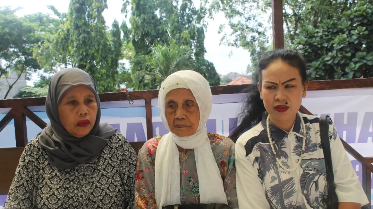 Tangis Nenek Fatimah yang Digugat Lagi oleh Anak dan Menantunya