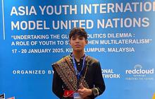 7 Potret Karan Putra Bunga Zainal Ikut Asia Youth International Model United Nations, Sang Ibu Setia Mendampingi