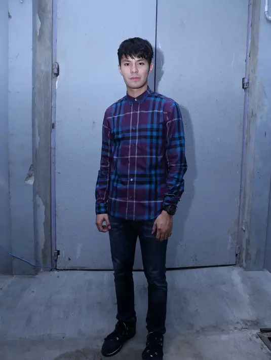 Fero Walandouw juga tak ingin sembarangan dalam melakoni hubungan. Karenanya dalam menghadapi masalah dalam hubungan ia memilih untuk mengkomunikasikannya dibanding harus menulis di media sosial. (Nurwahyunan/Bintang.com)