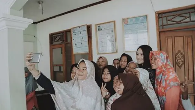 [Bintang] Tatjana Saphira