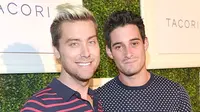 Lance Bass dan Michael Turchin (dok. E!News)