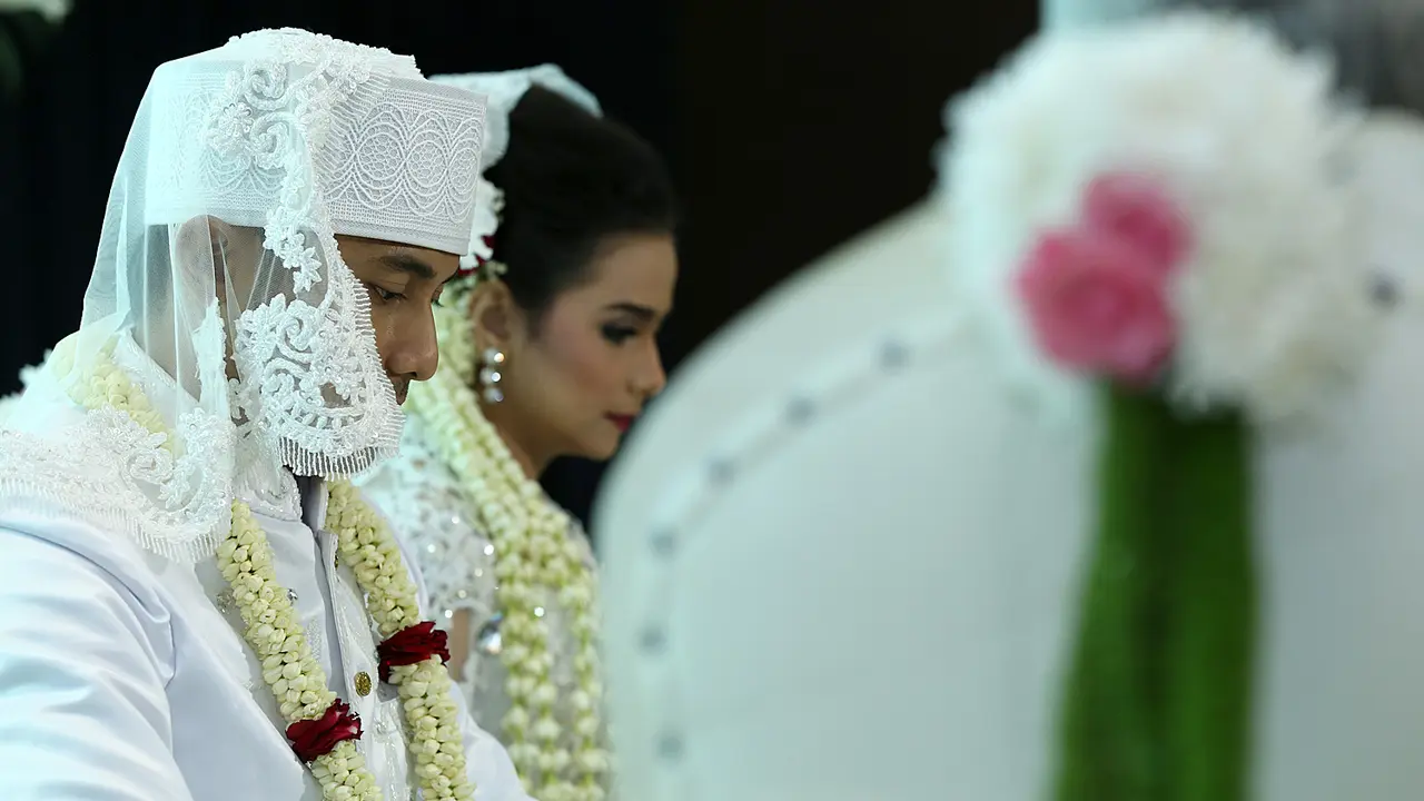 Hengky Kurniawan dan Sonya Fatmala