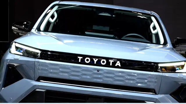 Toyota Hilux Listrik Diperkenalkan, Jarak Tempuh 380 Km di Perkotaan (Carscoops)