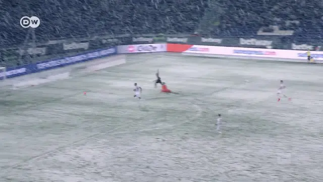 Berita Video Sedih, Saat Salju Gagalkan Gol Penting Hannover