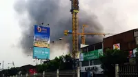 Kebakaran di Kawasan Padat Penduduk Mampang, 18 Damkar Dikerahkan